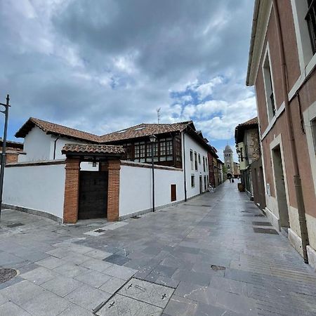 Apartamento Del S XVI En El Casco Historico De Luanco Exterior photo